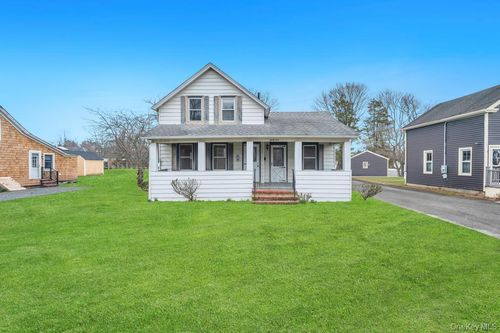 31 West Ave, West Sayville, NY, 11796-1926 | Card Image