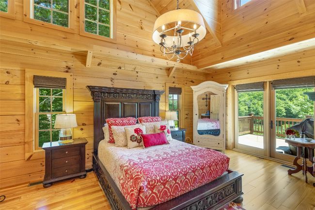 65 W Stone Pointe Ln, House other with 3 bedrooms, 5 bathrooms and null parking in Cullowhee NC | Image 25