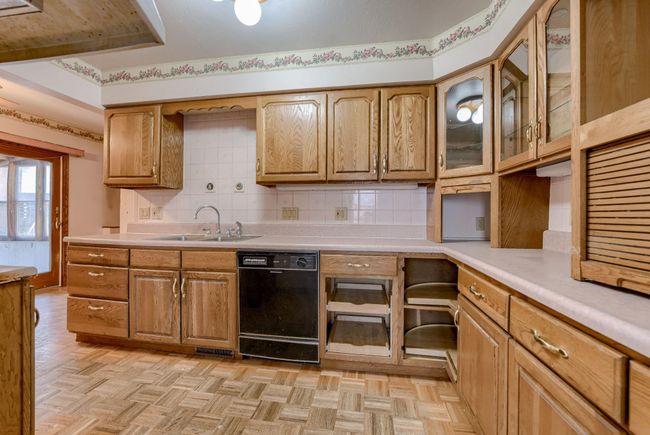 114 N 7 Th St, House other with 5 bedrooms, 3 bathrooms and 2 parking in Nebraska City NE | Image 8
