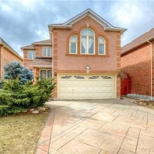 5237 Floral Hill Crescent, Mississauga, ON, L5V1V4 | Card Image