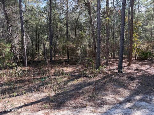 126 E Lura Ln, Florahome, FL, 32140-1333 | Card Image