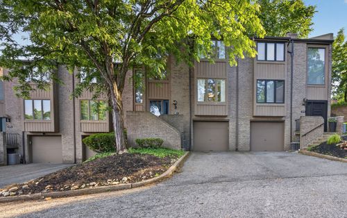 477 Cherry Ct, Pittsburgh, PA, 15237-2607 | Card Image