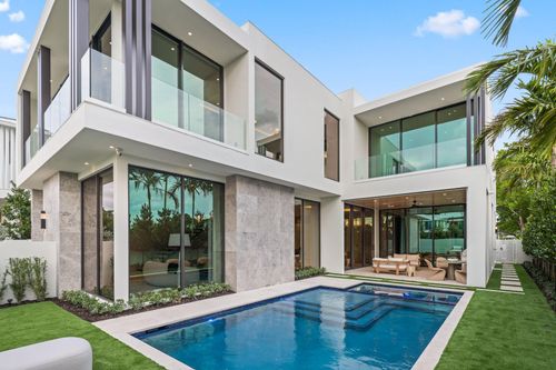 340 Grove Pl, Delray Beach, FL, 33444-2614 | Card Image