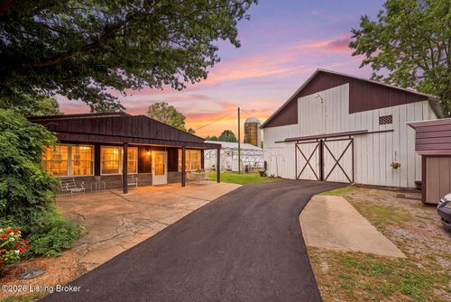 7049 Benson Pike, Shelbyville, KY, 40065-9513 | Card Image