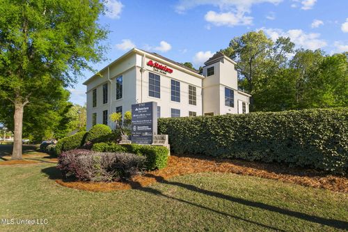 200-5760 Interstate 55, Jackson, MS, 39211 | Card Image