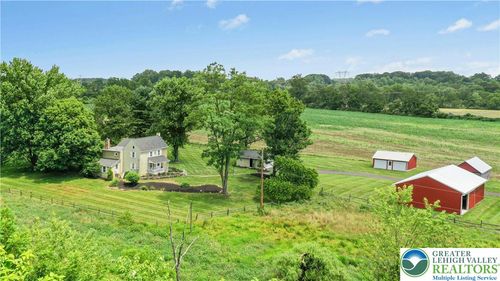 995 Passer Rd, COOPERSBURG, PA, 18036-9024 | Card Image