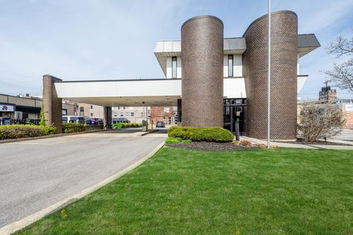 300 Main St, Saint Joseph, MI, 49085-1233 | Card Image