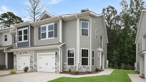 713 Lesbury Ln, Spartanburg, SC, 29301-4432 | Card Image
