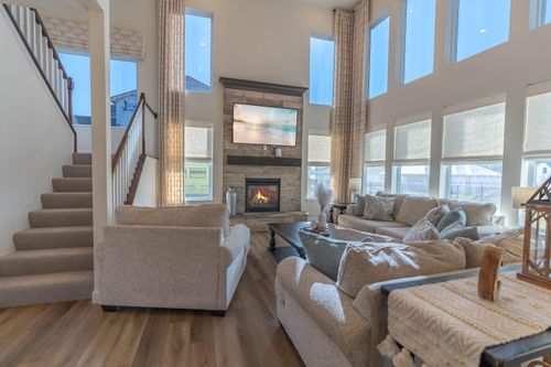 6380 Gateway Arch Way, ASHLAND, MO, 65010-5553 | Card Image