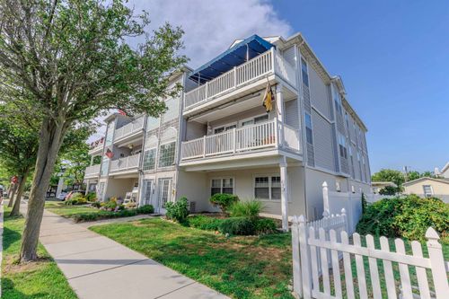3-153 W Taylor Ave, Wildwood, NJ, 08260-1596 | Card Image