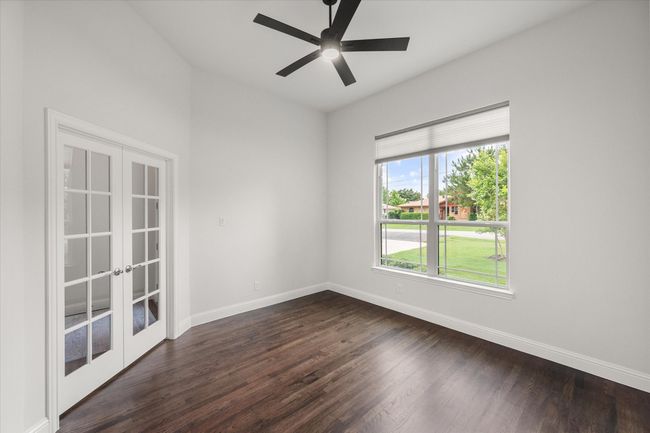 Office space offers work-from-home convenience! | Image 6