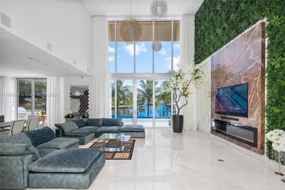 400 Tamarind Dr, House other with 6 bedrooms, 6 bathrooms and null parking in Hallandale Beach FL | Image 2