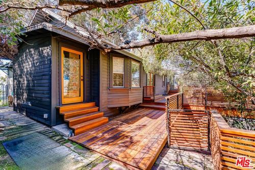 833 Tipton Ter, Los Angeles, CA, 90042-1253 | Card Image