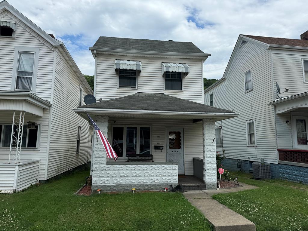 Garfield St, Mcmechen, WV 26040