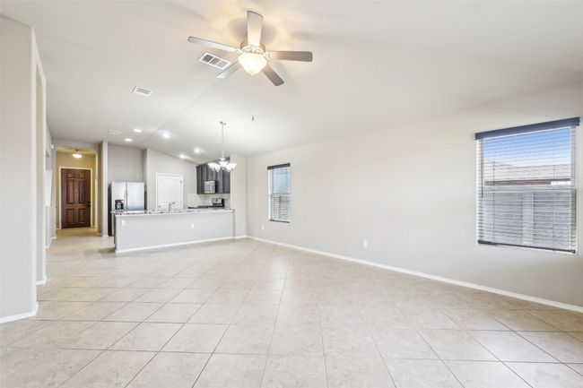 300 Wincliff Dr, House other with 3 bedrooms, 2 bathrooms and 4 parking in Buda TX | Image 12