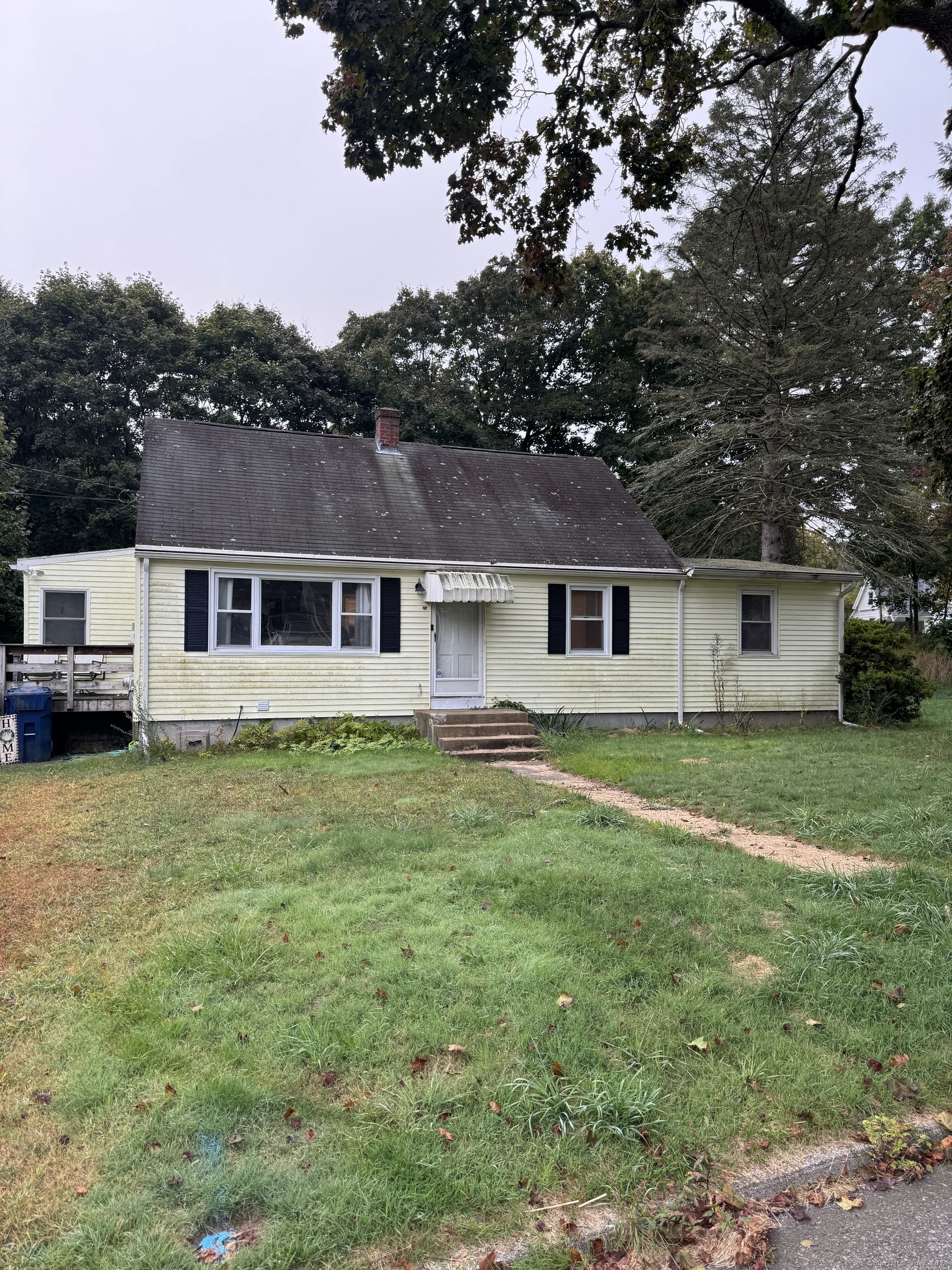 Crescent St, Willimantic, CT 06226