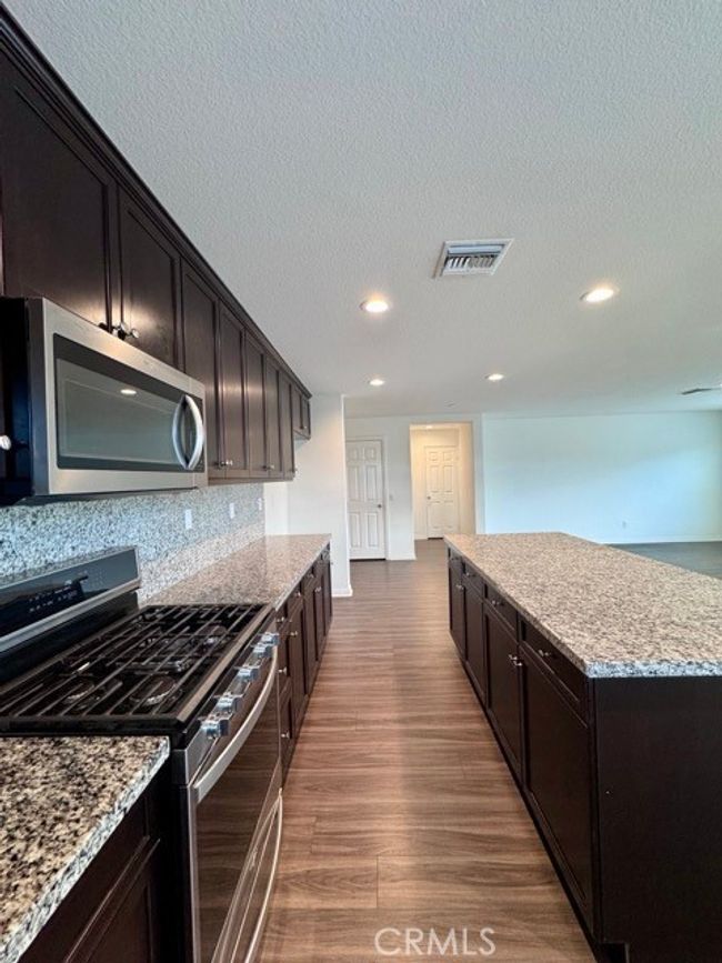 32261 Wild West Ct, House other with 4 bedrooms, 2 bathrooms and 2 parking in Winchester CA | Image 30