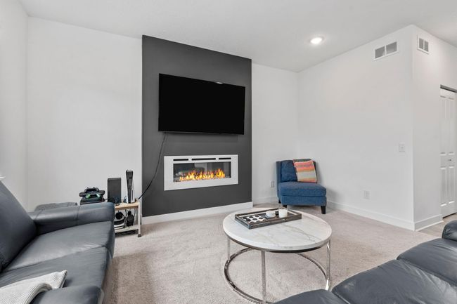 3141 Clover Ridge Dr, Townhouse with 3 bedrooms, 3 bathrooms and null parking in Chaska MN | Image 17