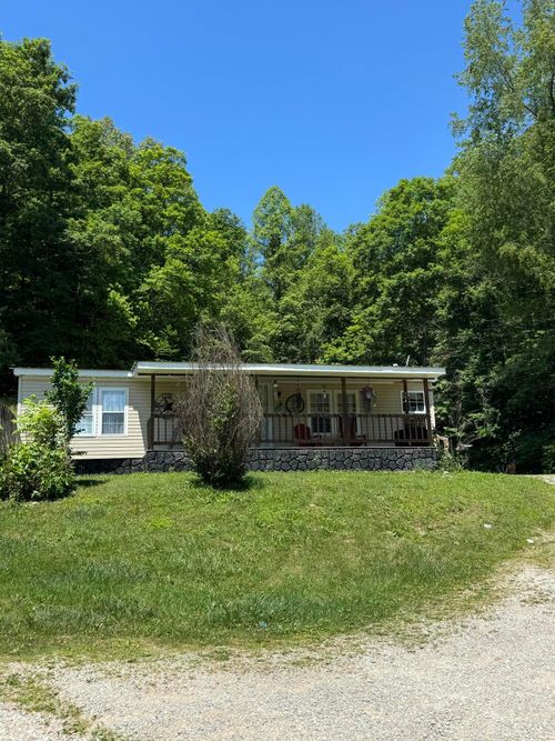 90 Butternut Rd, Morehead, KY, 40351-7556 | Card Image