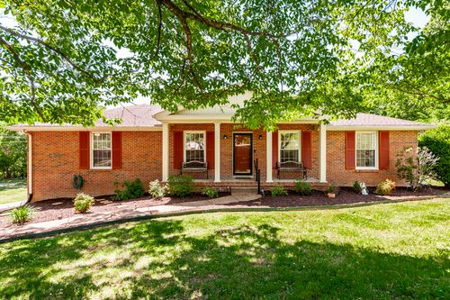 131 Honeysuckle Dr, Hendersonville, TN, 37075 | Card Image