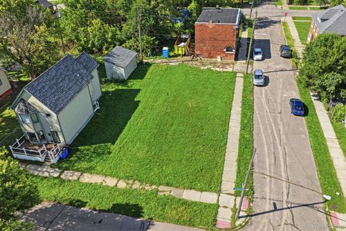 2943 Cochrane Street, Detroit, MI, 48216 | Card Image