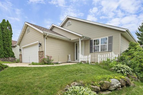 544 Berwick Drive, Sun Prairie, WI, 53590 | Card Image
