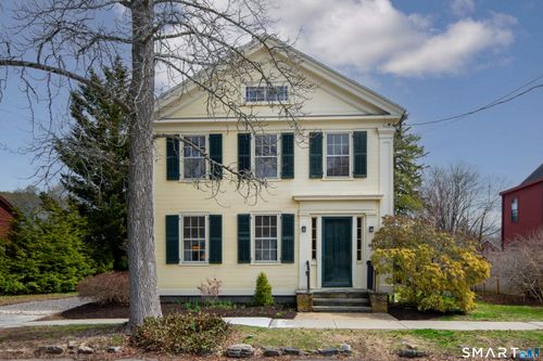 95 Fair St, Guilford, CT, 06437-2601 | Card Image