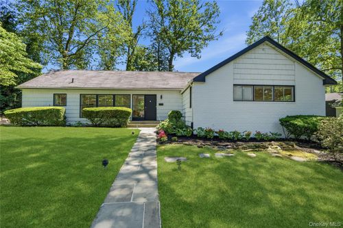 155 Birch Dr, Roslyn, NY, 11576-2306 | Card Image
