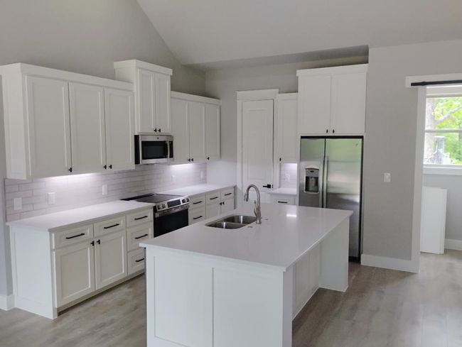 192 Johnston Ln, House other with 3 bedrooms, 2 bathrooms and null parking in Runaway Bay TX | Image 6