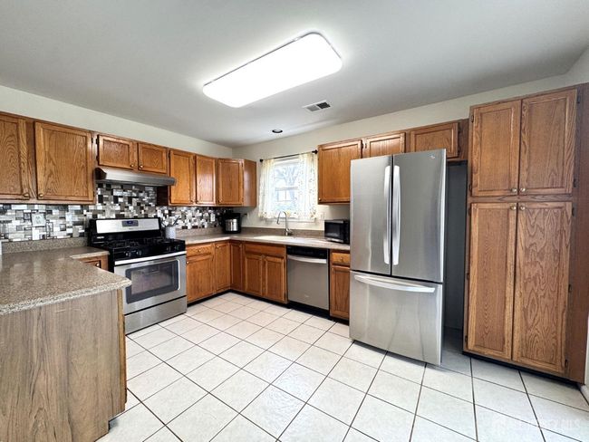 2 Burr Ct, Townhouse with 3 bedrooms, 3 bathrooms and null parking in Plainsboro NJ | Image 14