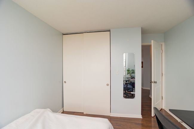APT-9C - 3925 Triumvera Dr, Home with 2 bedrooms, 2 bathrooms and null parking in Glenview IL | Image 9
