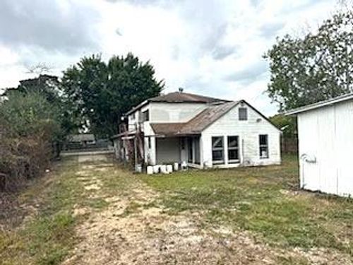 207 S 5th St, Highlands, TX, 77562-3603 | Card Image