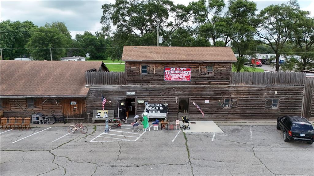 201 Roseport Rd, Wathena, KS 66090