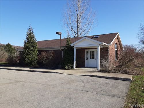 8975 Boston State Rd, Boston, NY, 14025-9610 | Card Image