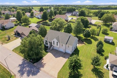 7286 Sw Crystal Ln, Trimble, MO, 64492-9241 | Card Image