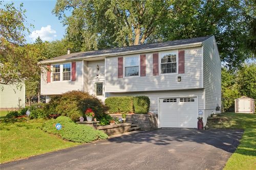 59 Hay Market Rd, Rochester, NY, 14624-4939 | Card Image