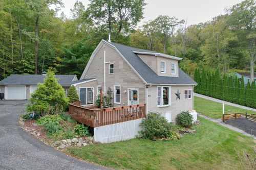 819 E Wakefield Blvd, Winsted, CT, 06098-2951 | Card Image