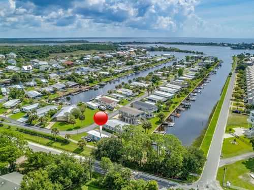 19 Janet Dr, CRAWFORDVILLE, FL, 32327-4614 | Card Image