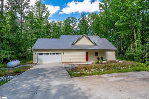 128 Willys Creek Cir, Pickens, SC, 29671-8023 | Card Image