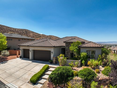 1288 E Silver Shadows Dr, Washington, UT, 84780-8388 | Card Image
