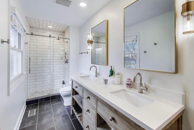 1432 63 Rd St, House other with 5 bedrooms, 3 bathrooms and 2 parking in Downers Grove IL | Image 22