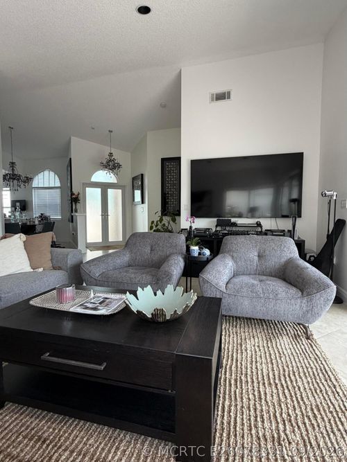 1101 Wilshire Circle E, Pembroke Pines, FL, 33027 | Card Image