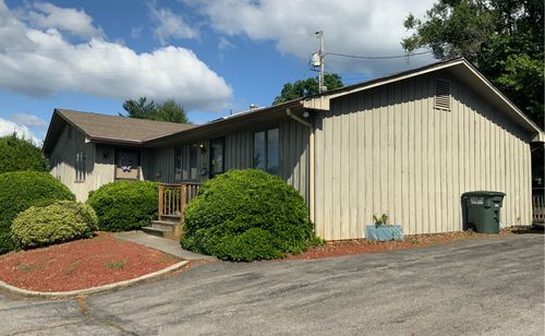 815 Roanoke Blvd, Salem, VA, 24153-5229 | Card Image