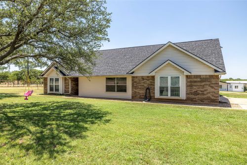 151 County Road 3699, Springtown, TX, 76082-4983 | Card Image