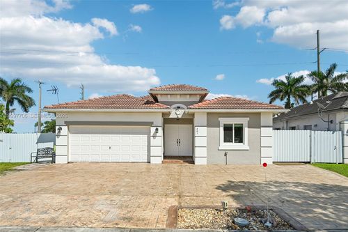 401 Se 17th Ave, Homestead, FL, 33033-6018 | Card Image