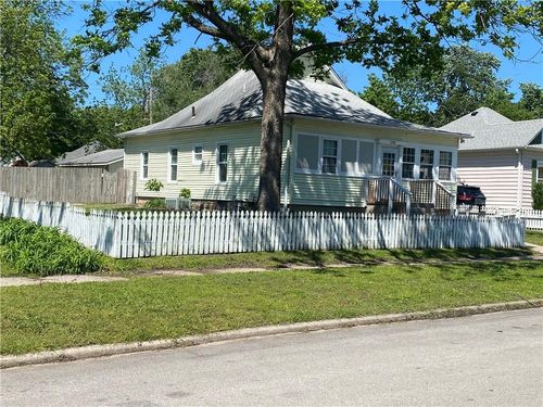 520 W Martin St, Pittsburg, KS, 66762-4945 | Card Image