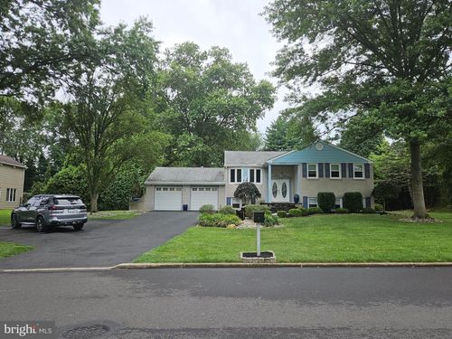 67 Heather Rd, SOUTHAMPTON, PA, 18966-1109 | Card Image