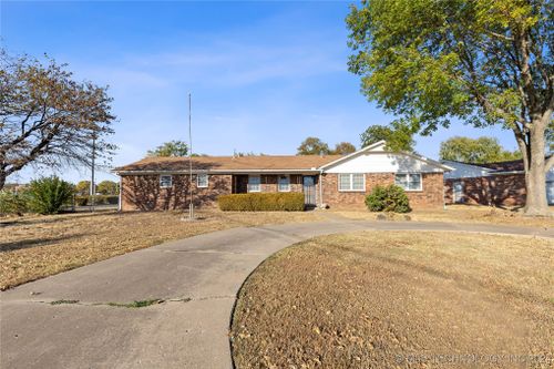 750 W 4th Street, Skiatook, OK, 74070 | Card Image