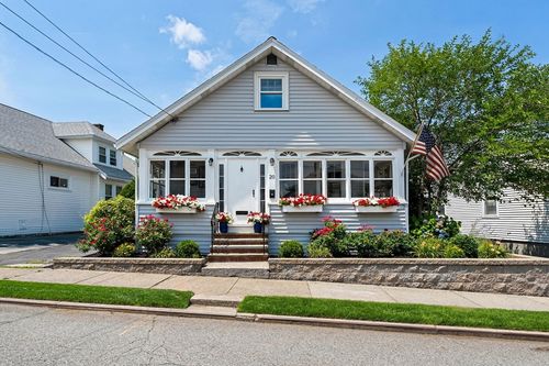 20 Carle Rd, Quincy, MA, 02170-2210 | Card Image