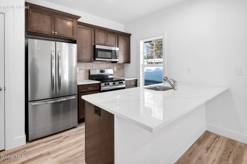 1-12-3407 Carman Rd, Schenectady, NY, 12303-5319 | Card Image